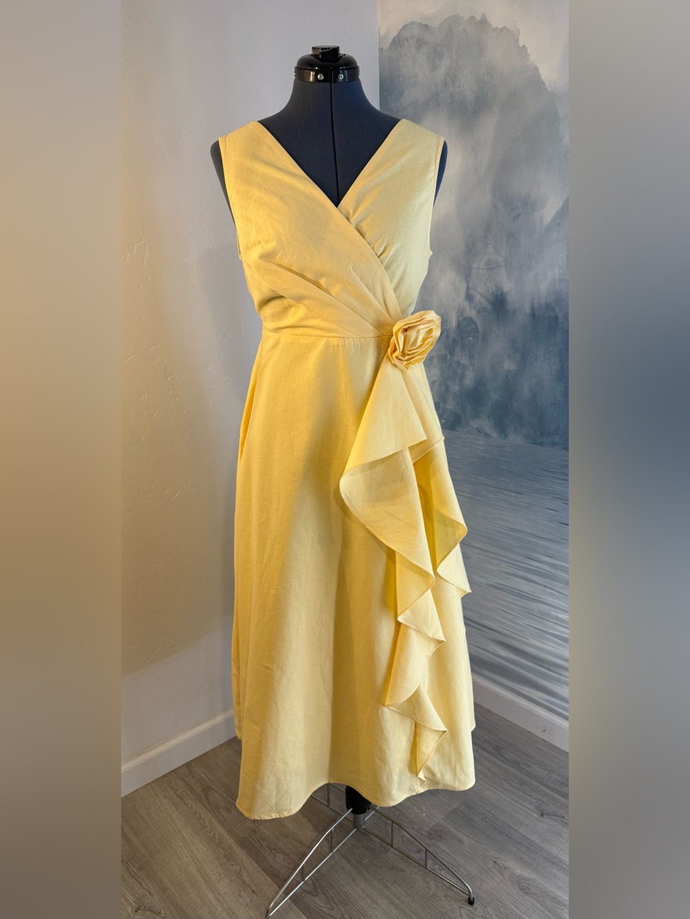 Chillinen Yellow V-Neck Midi Dress with Side Ruffle and Rosette #271